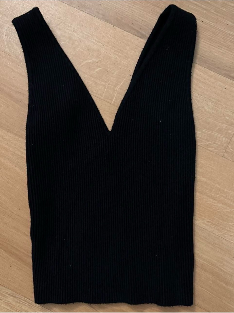 Abercrombie & Fitch Black Ribbed V-Neck Ottoman Tank